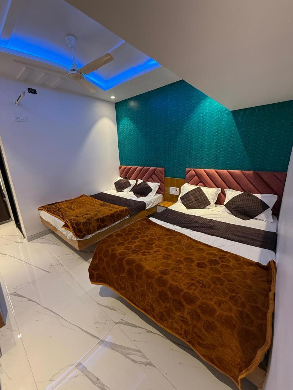 Hotel Madhuban 奥兰加巴德 外观 照片