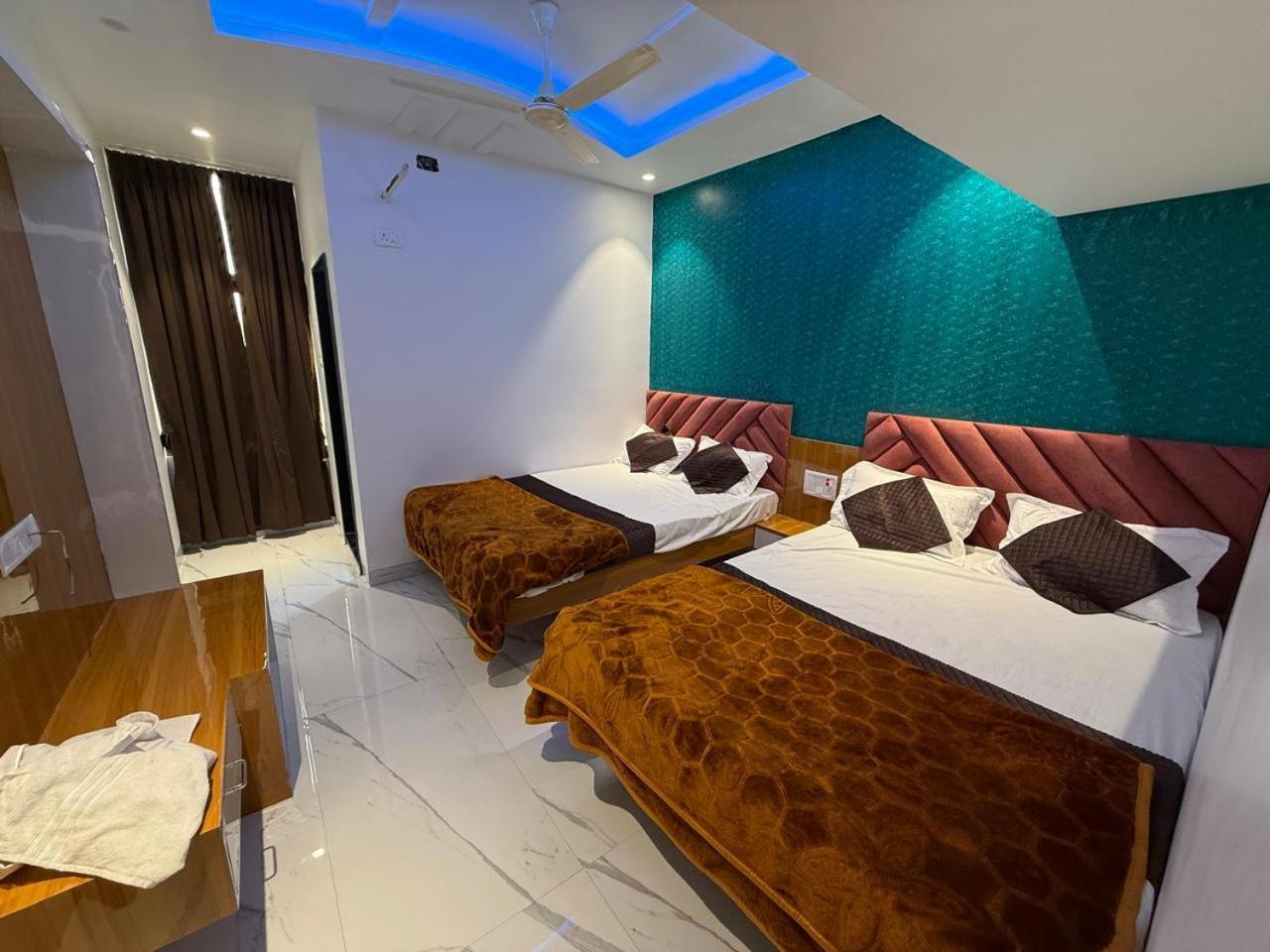 Hotel Madhuban 奥兰加巴德 外观 照片