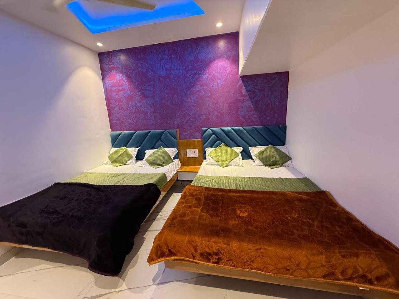 Hotel Madhuban 奥兰加巴德 外观 照片