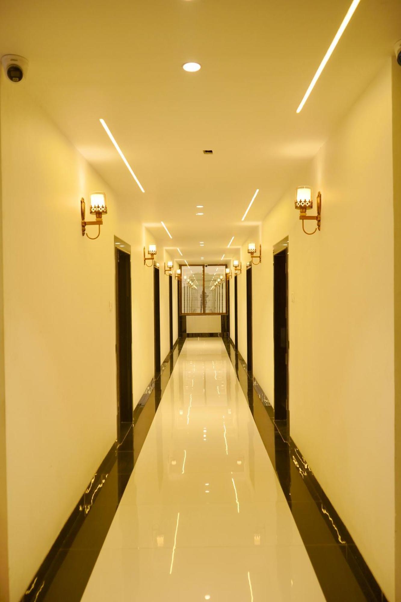 Hotel Madhuban 奥兰加巴德 外观 照片