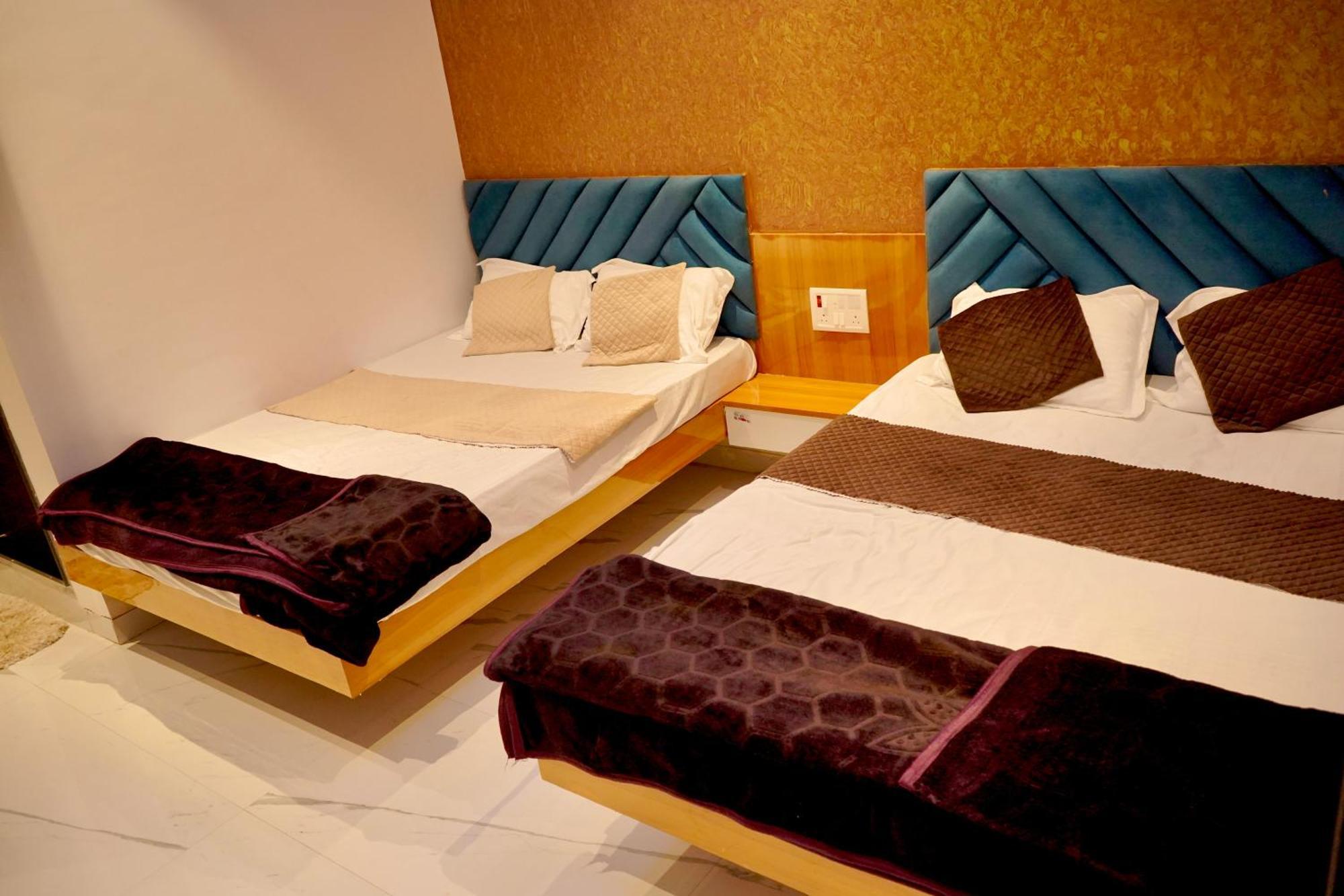 Hotel Madhuban 奥兰加巴德 外观 照片